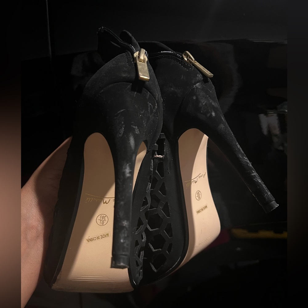 Shoes - Picture 7 of 7
